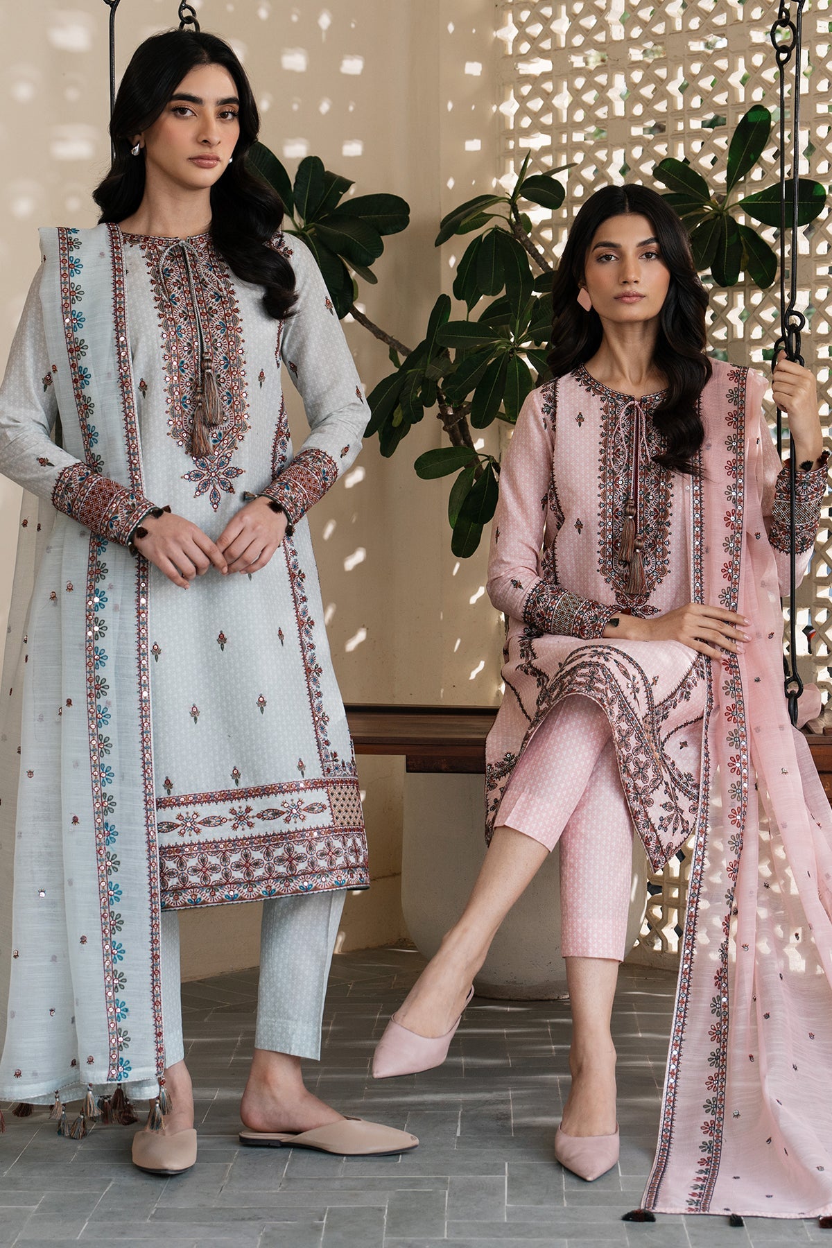 EMBROIDERED LAWN USE-9108