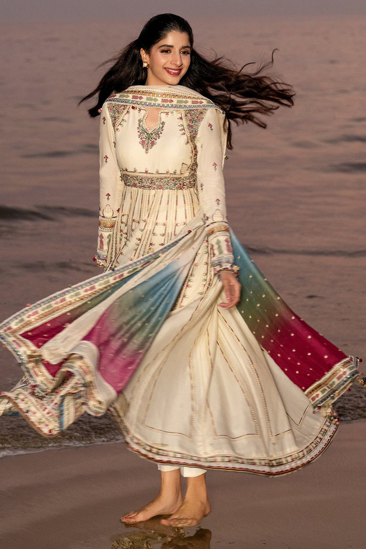 Embroidered Luxury Lawn SL25-D9