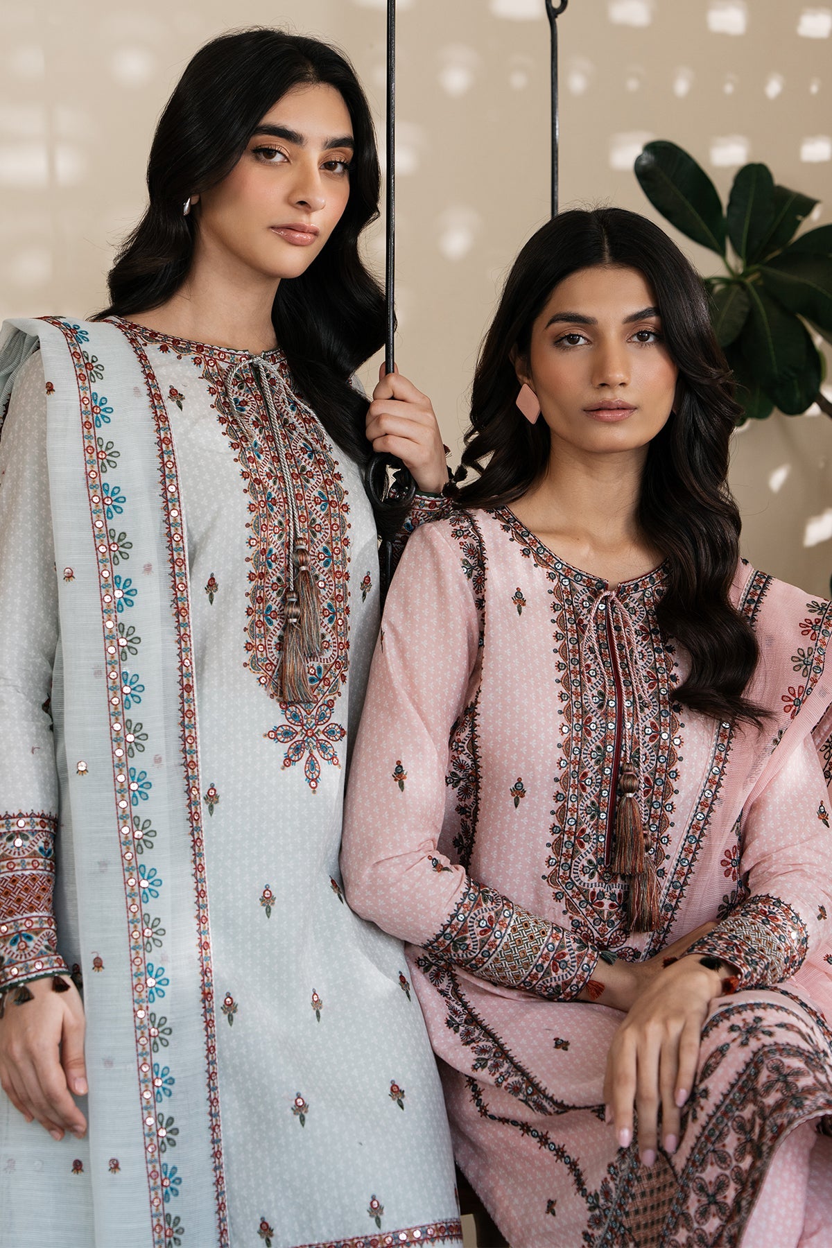 EMBROIDERED LAWN USE-9108