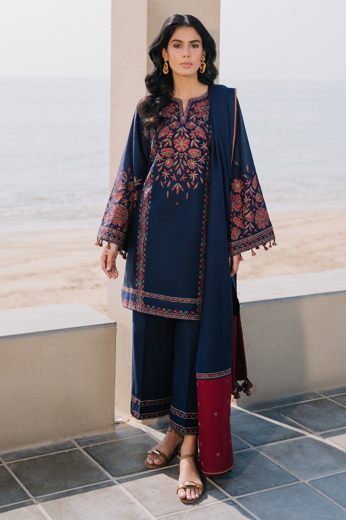 EMBROIDERED LAWN USE-9148