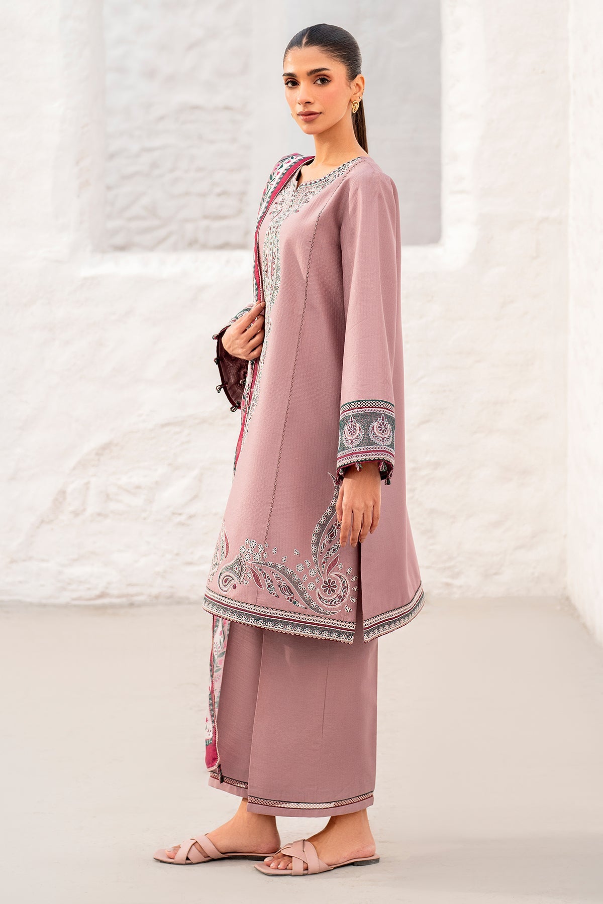 EMBROIDERED DOBBY LAWN USE-9135