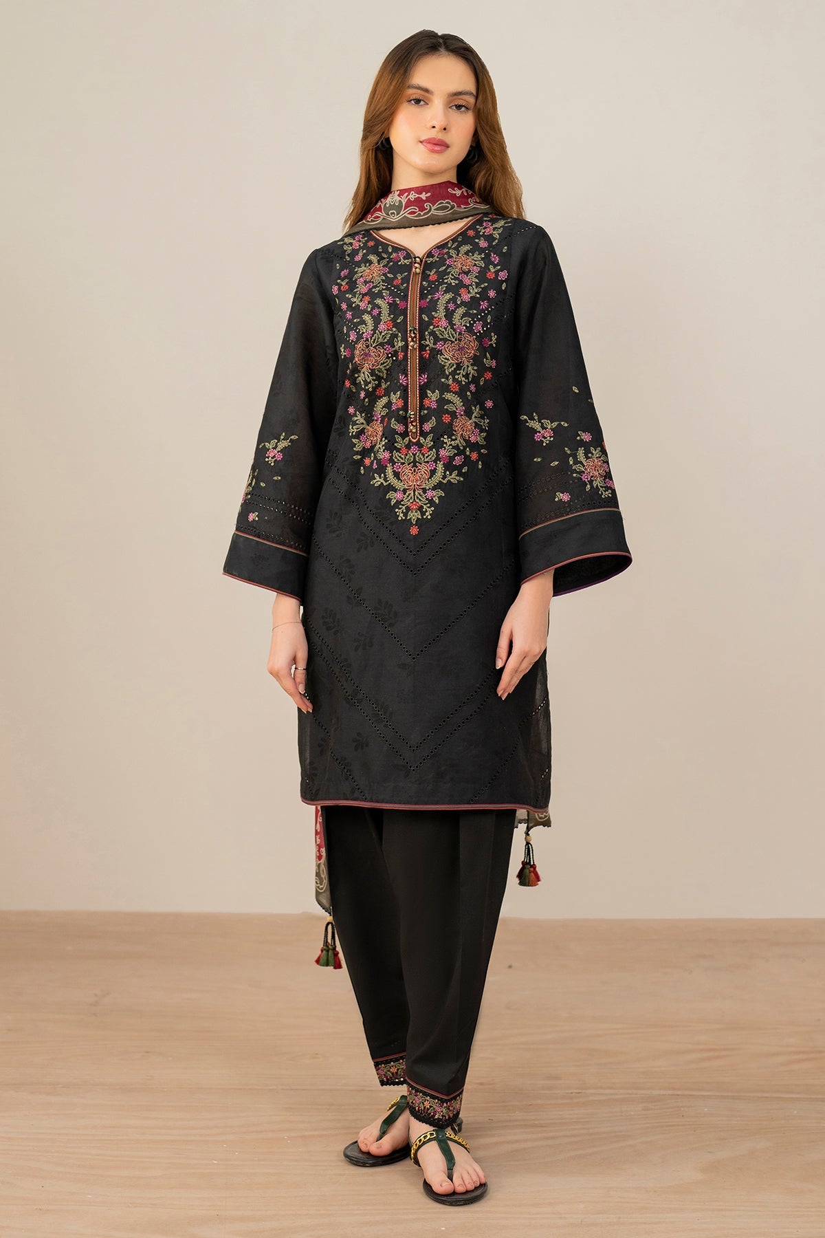 EMBROIDERED JACQUARD LAWN USE-9131