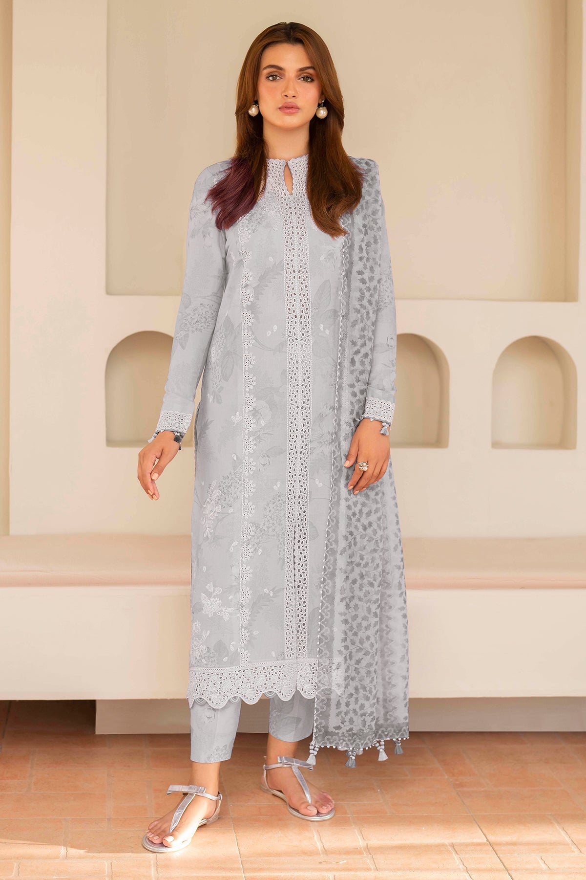 EMBROIDERED LAWN USE-9112