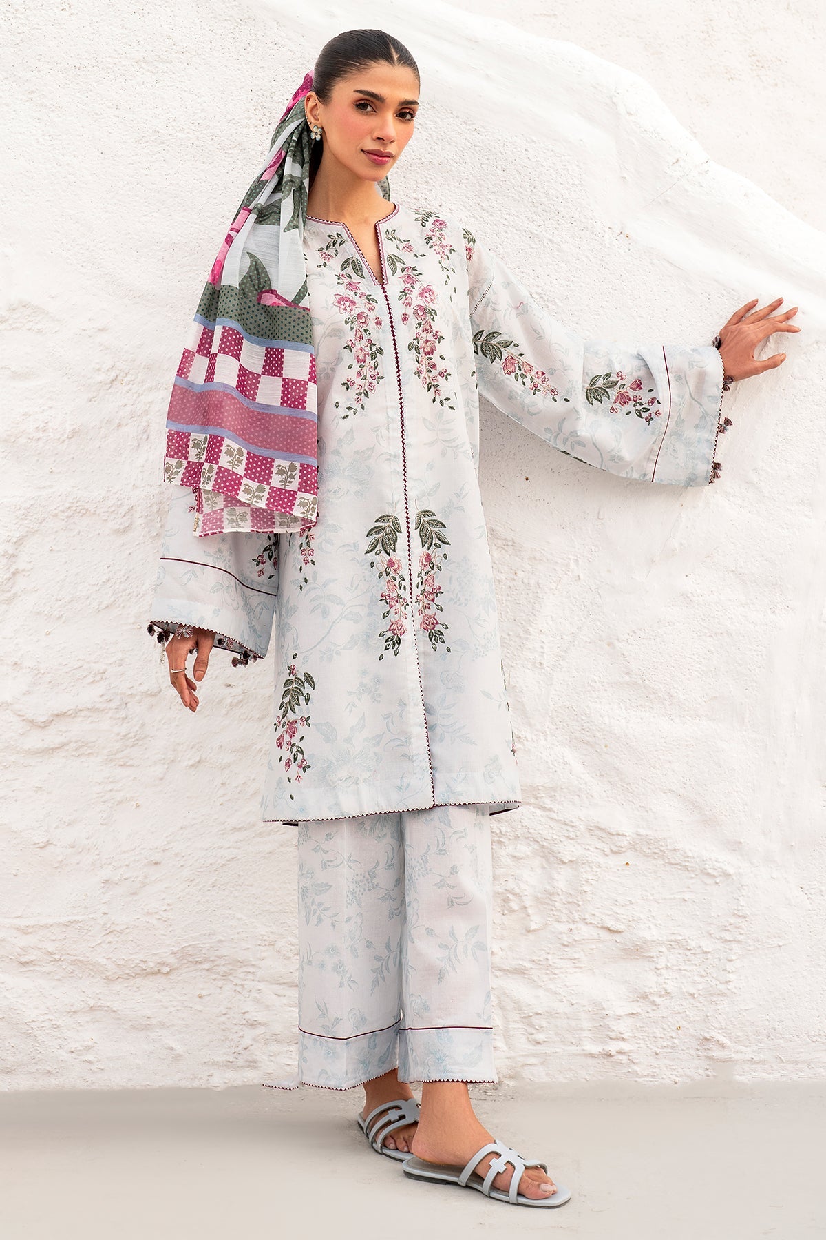 EMBROIDERED LAWN USE-9121