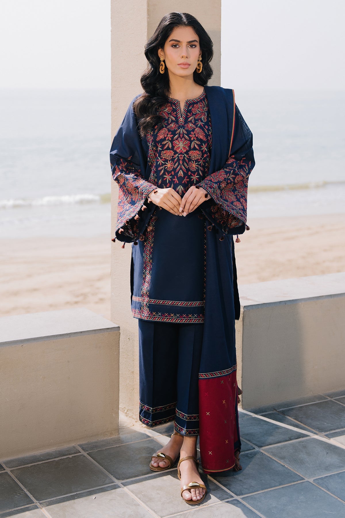 EMBROIDERED LAWN USE-9148