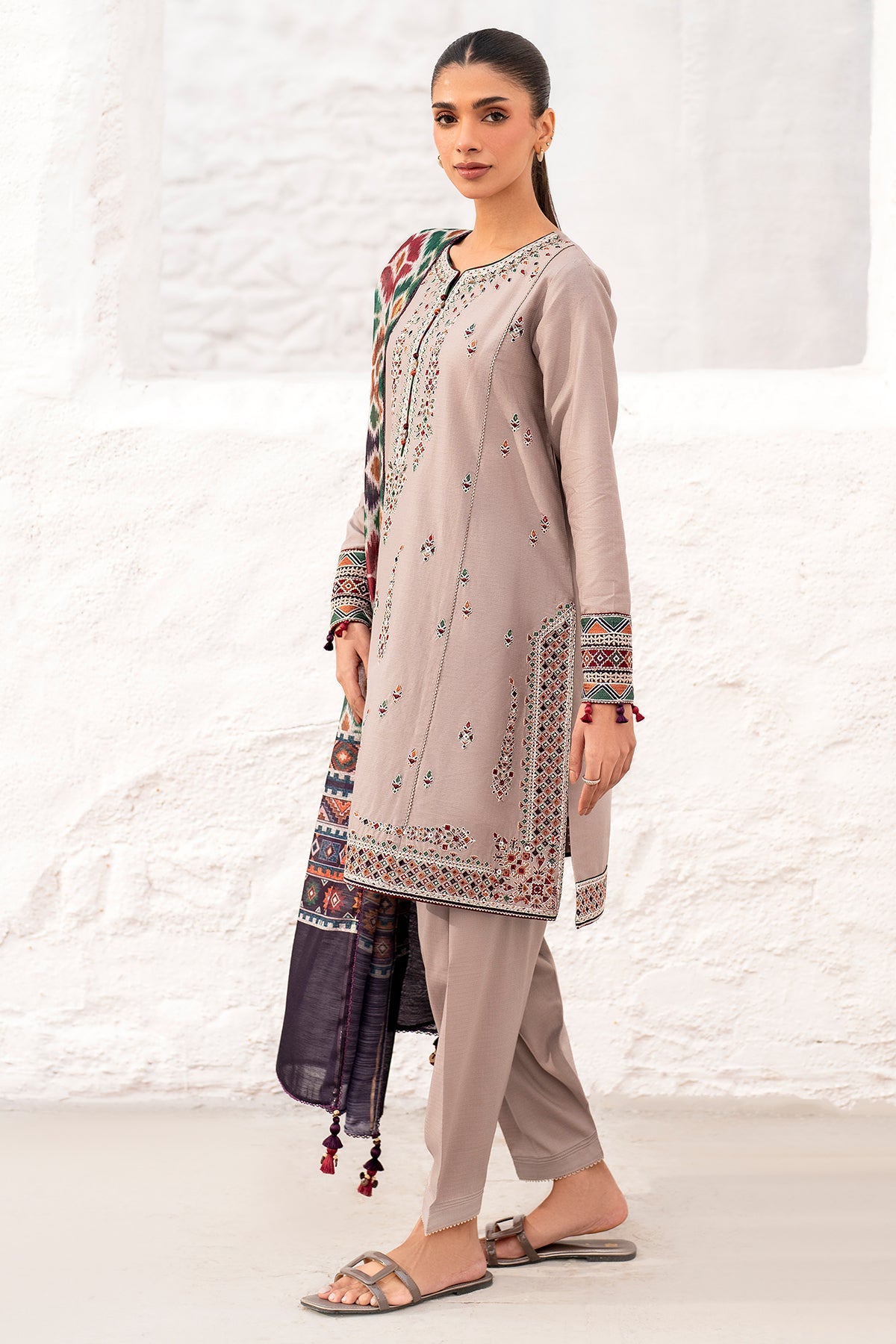 EMBROIDERED DOBBY LAWN USE-9124