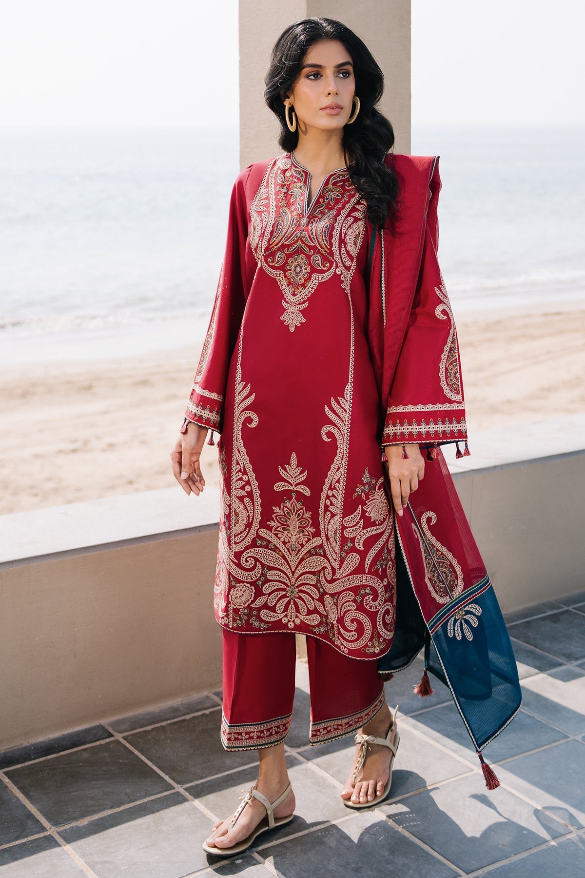 EMBROIDERED LAWN USE-9191