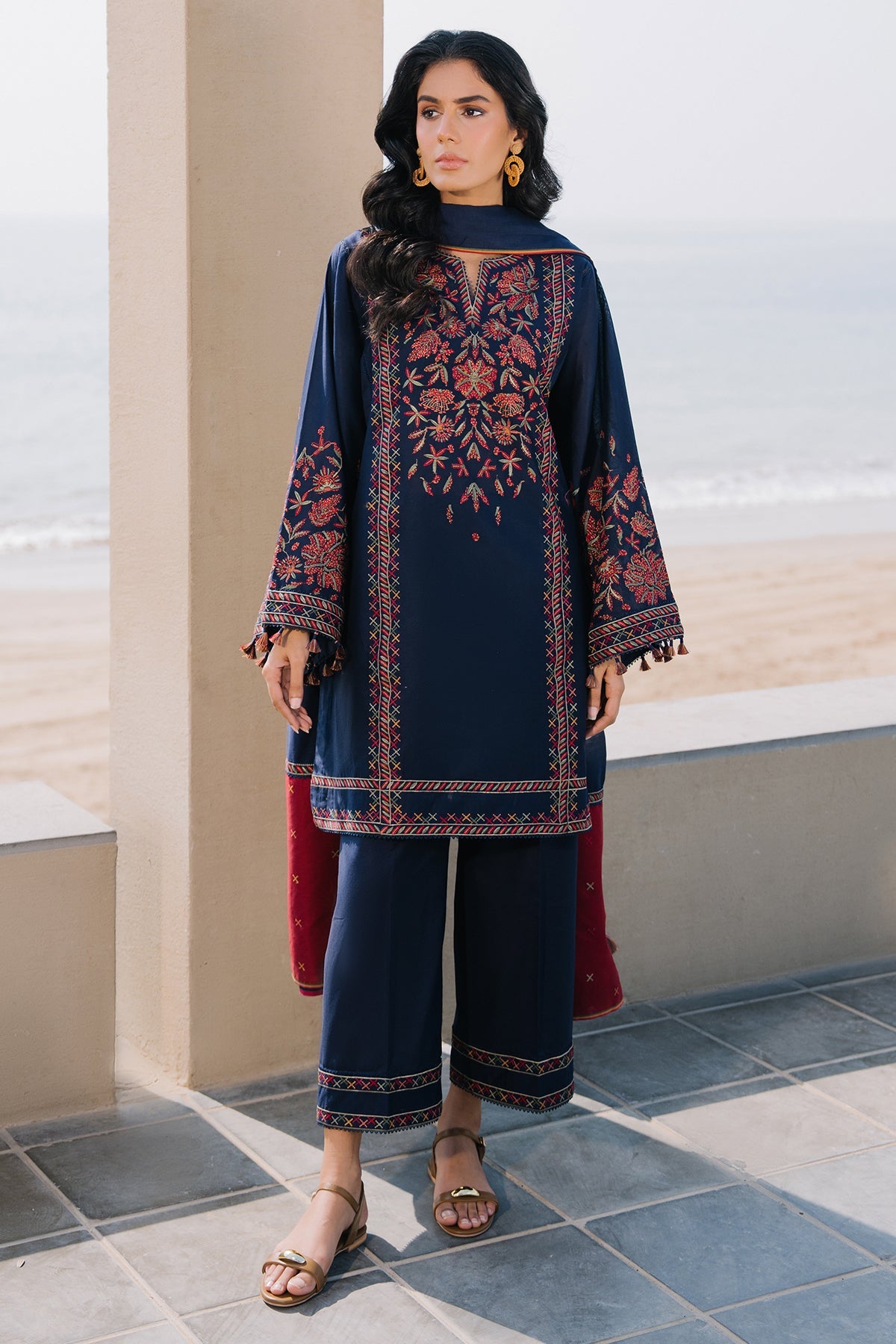 EMBROIDERED LAWN USE-9148