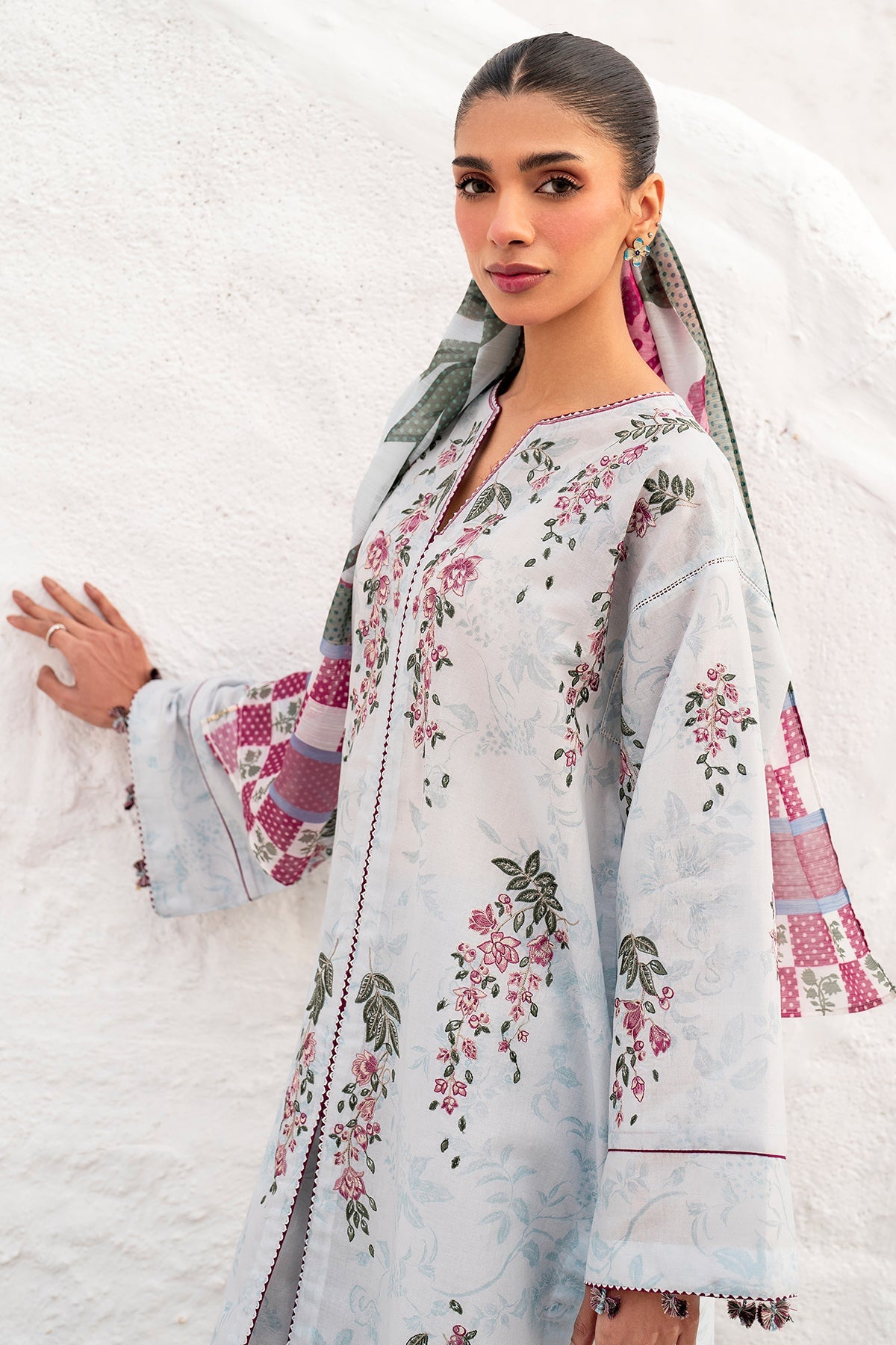 EMBROIDERED LAWN USE-9121