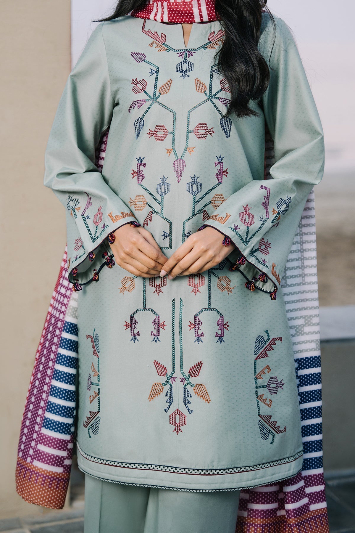 EMBROIDERED DOBBY LAWN USE-9137