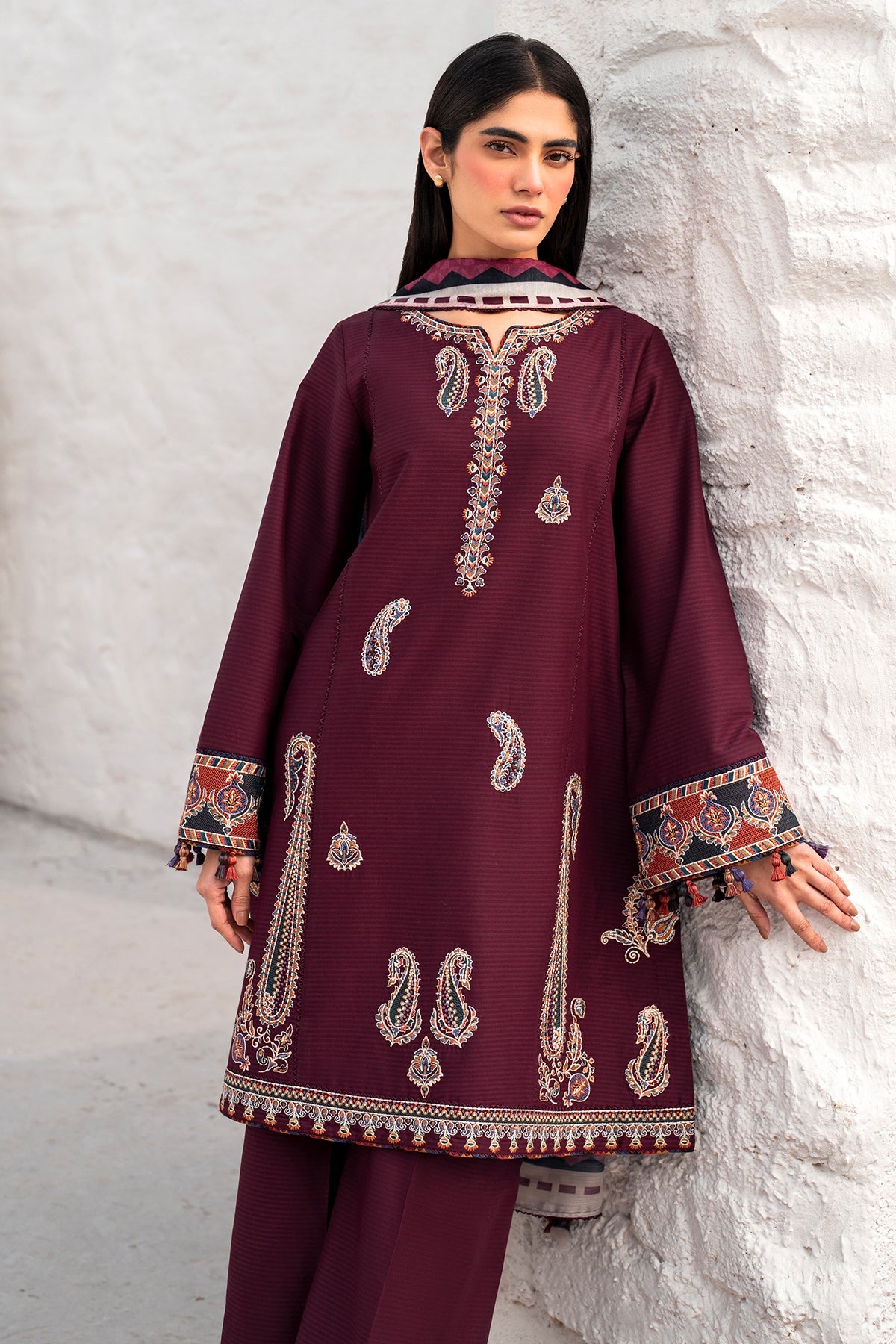 EMBROIDERED DOBBY LAWN USE-9128