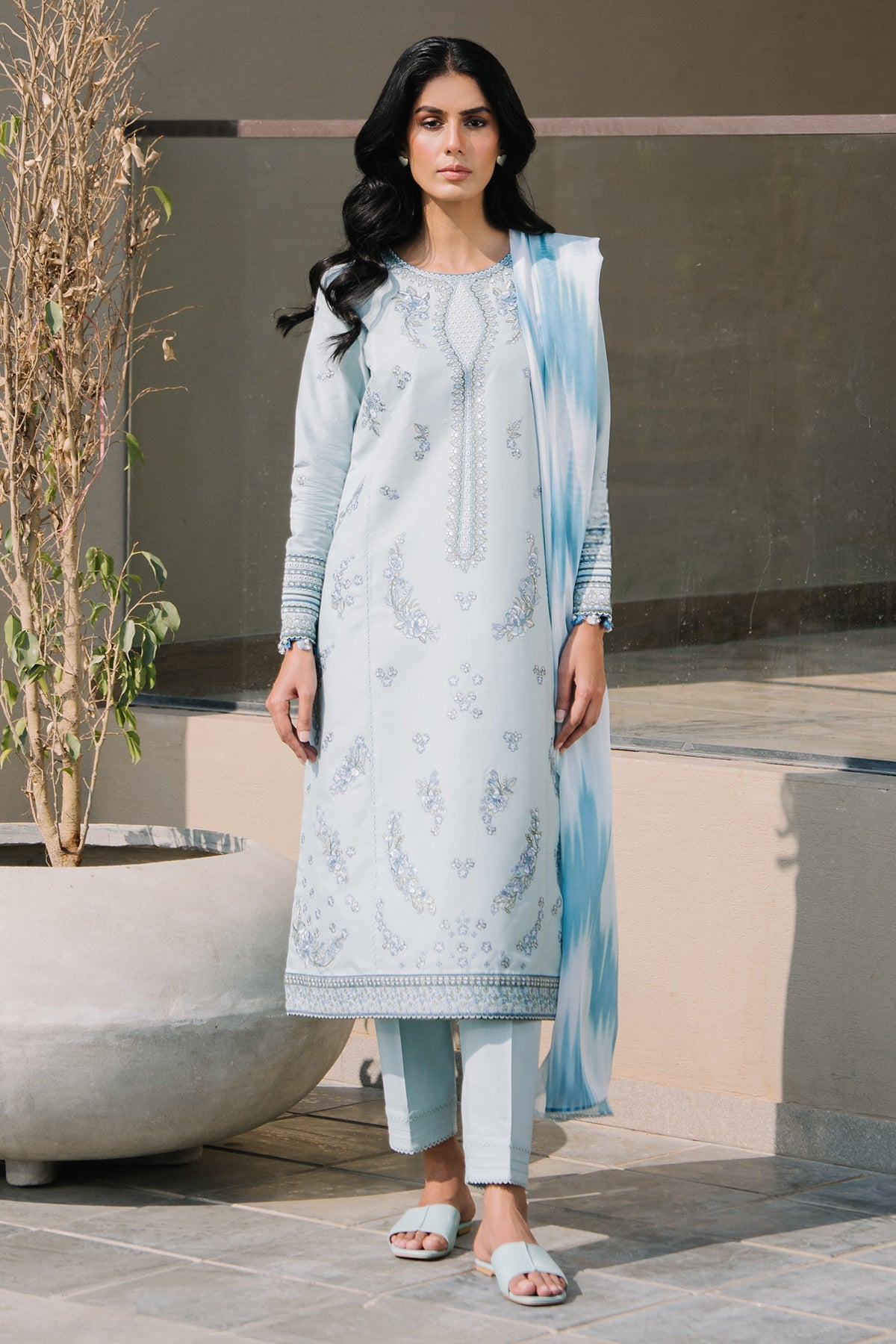 EMBROIDERED LAWN USE-9146