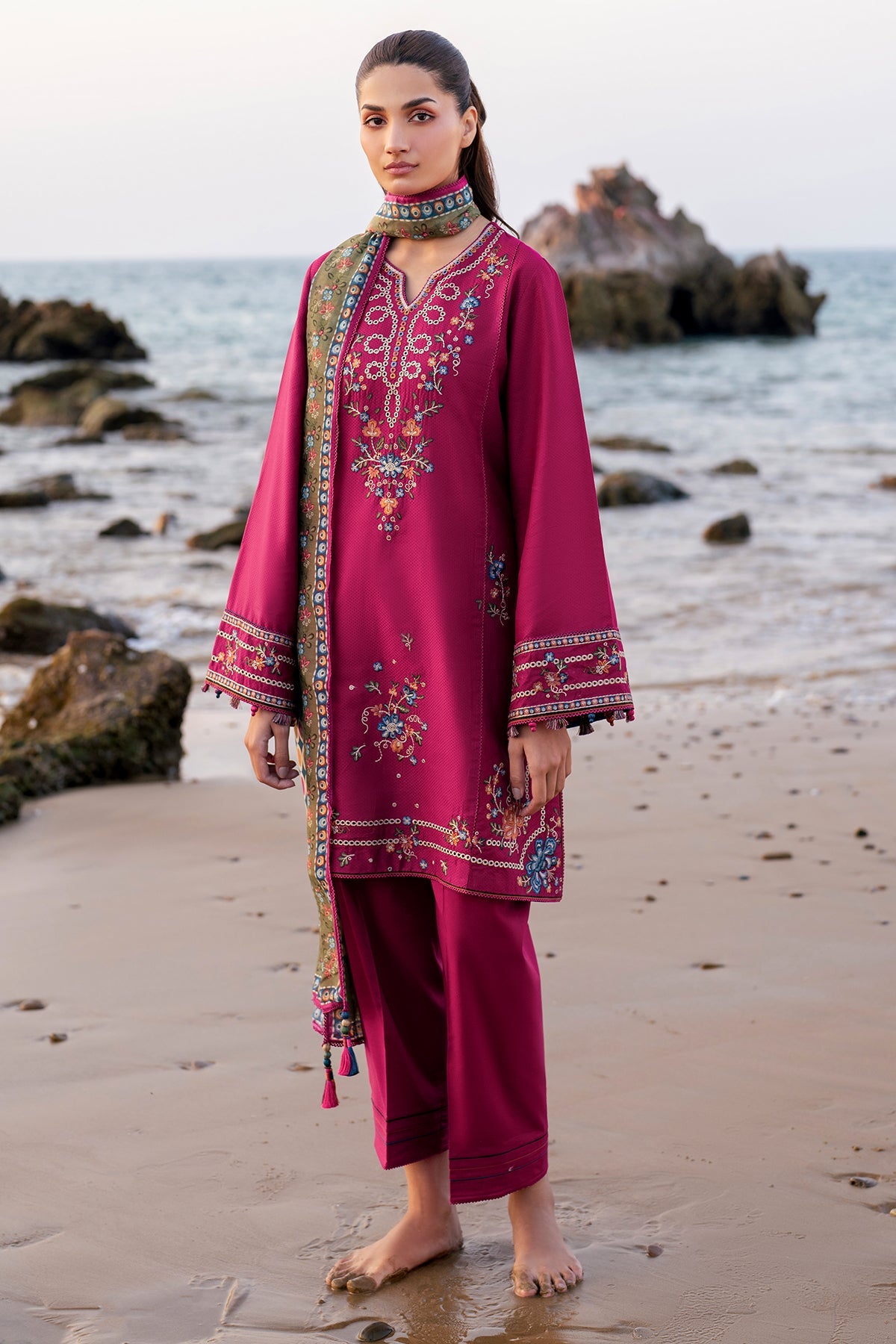 EMBROIDERED DOBBY LAWN USE-9161