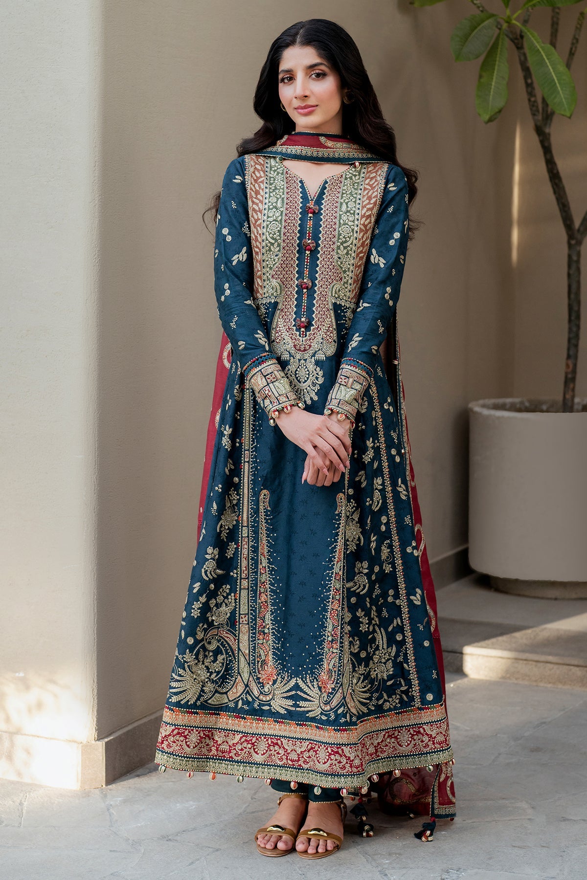 Embroidered Luxury Lawn SL25-D3