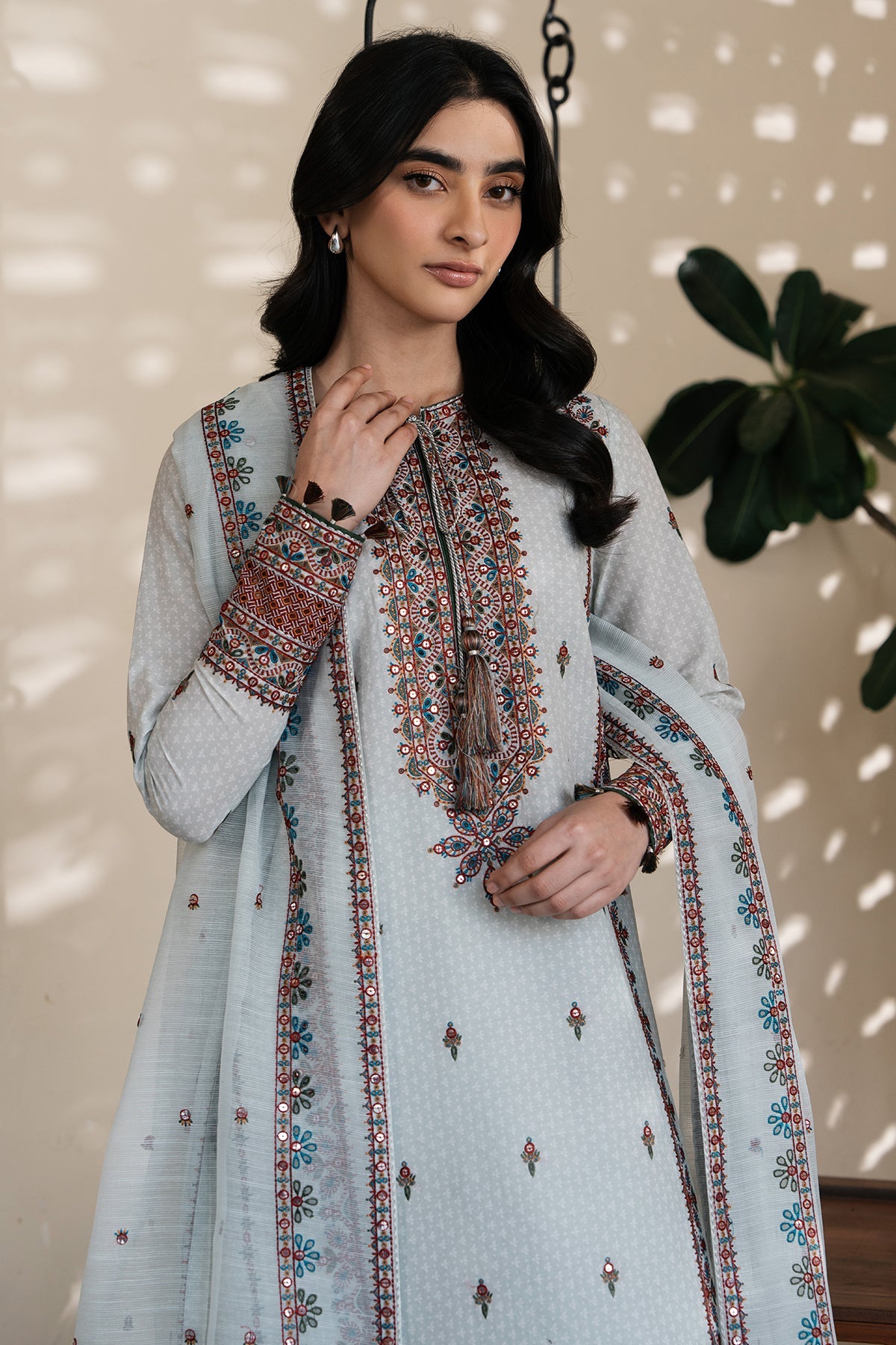 EMBROIDERED LAWN USE-9107