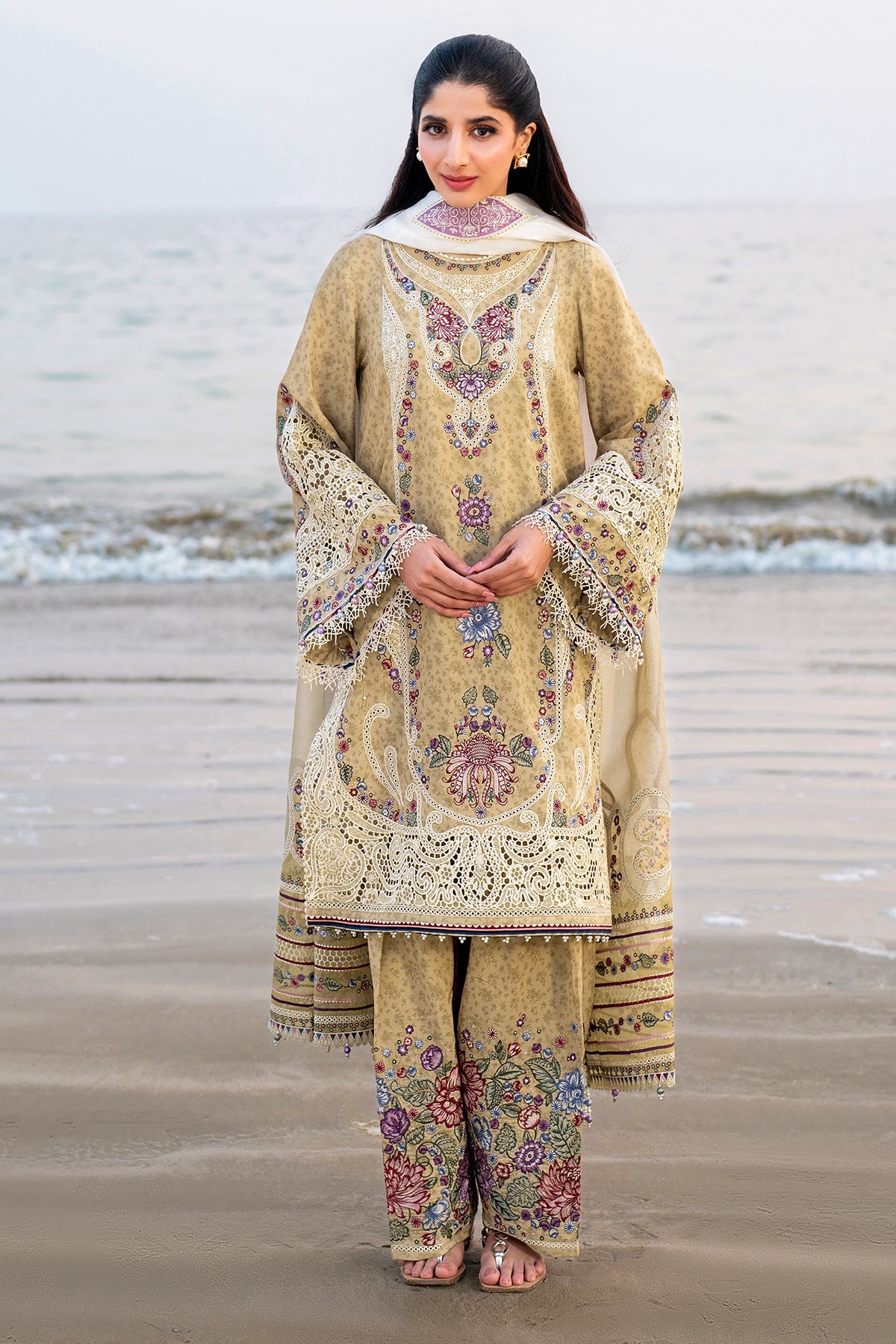 Embroidered Luxury Lawn SL25-D4