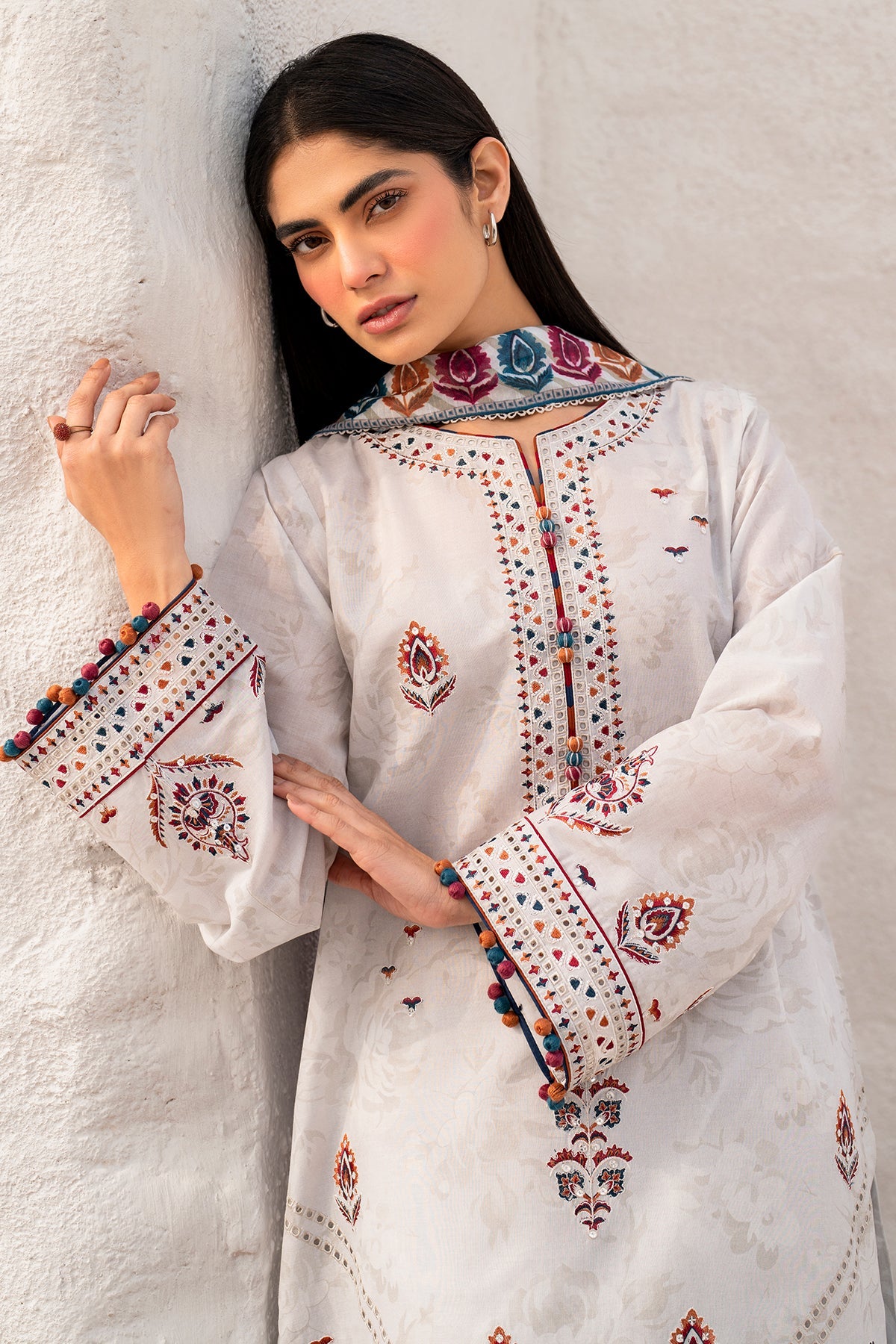 EMBROIDERED LAWN USE-9126