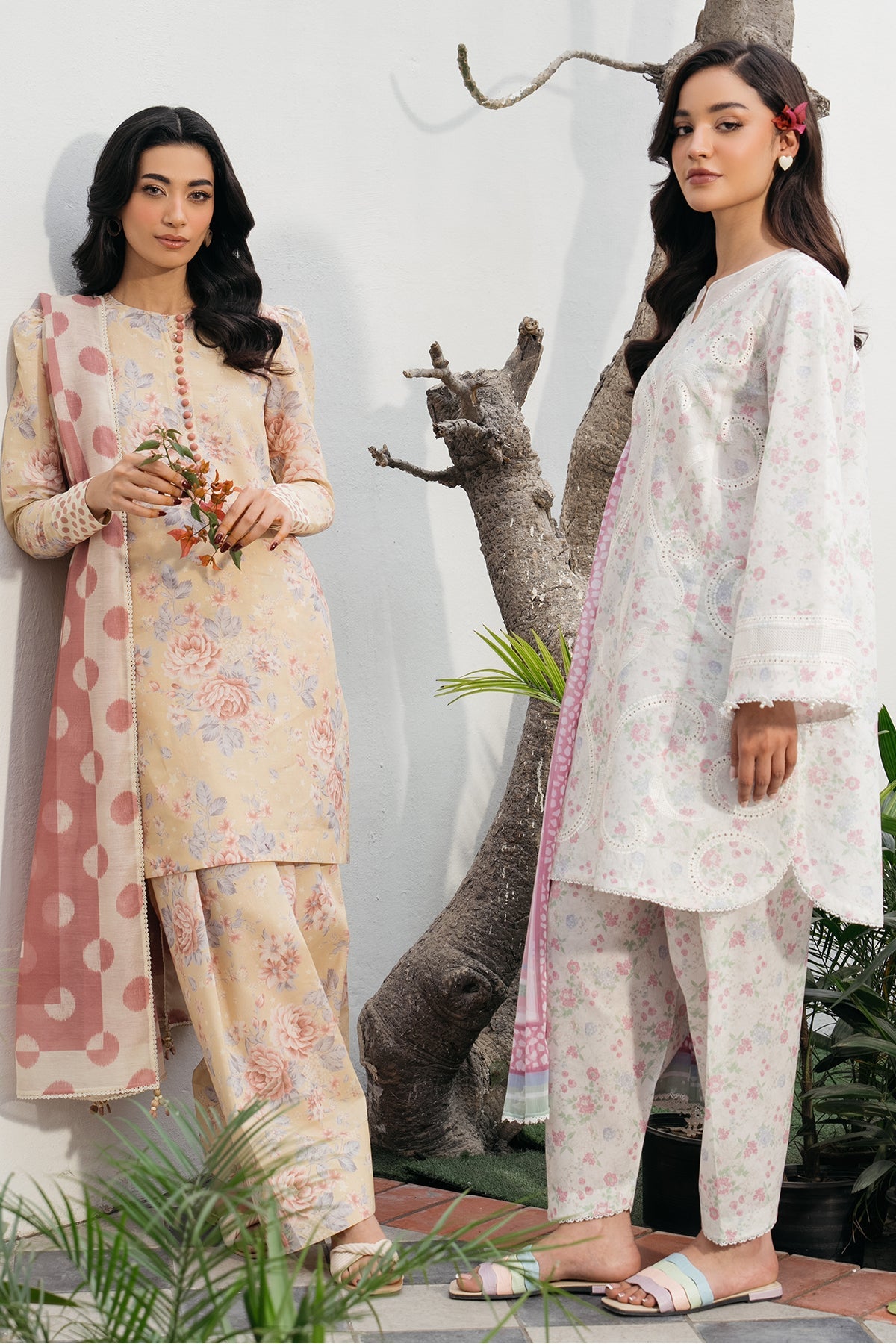 EMBROIDERED LAWN USE-9188